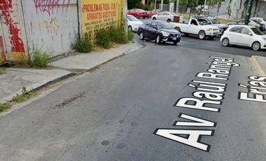 Bodega sobre Avenida Rangel Frias