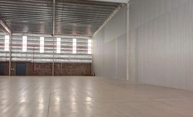 Galpón en  alquiler - Av la Voz del interior y Circunvalación