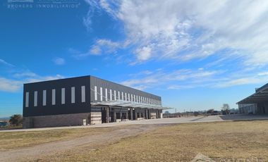 Galpón en  alquiler - Av la Voz del interior y Circunvalación