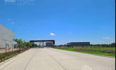 Galpón en  alquiler - Av la Voz del interior y Circunvalación