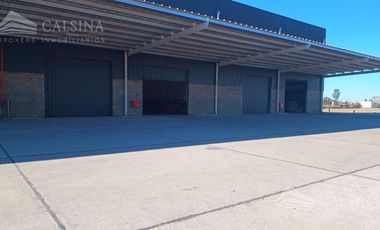 Galpón en  alquiler - Av la Voz del interior y Circunvalación