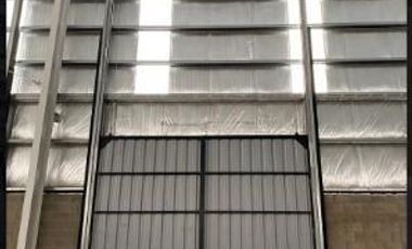 Galpón en  alquiler - Av la Voz del interior y Circunvalación