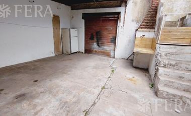 Venta casa 3 ambientes con cochera en Sarandi