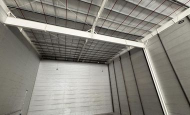 Nave en alquiler - Predio Multi-cliente
