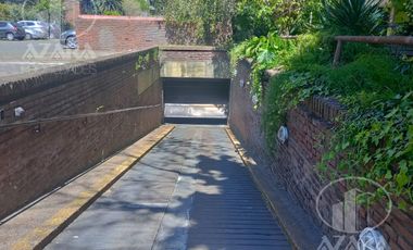 Cochera amplia y comoda EN PRIMER SUBSUELO en  bajo de vicente lopez en Venta