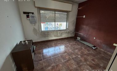 Venta Galpón sobre lote de 200mts en Wilde, IDEAL INVERSOR
