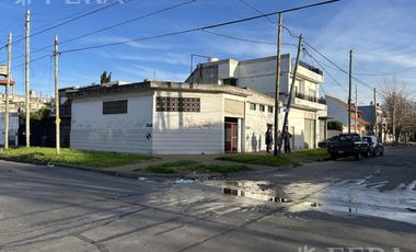 Venta Galpón sobre lote de 200mts en Wilde, IDEAL INVERSOR