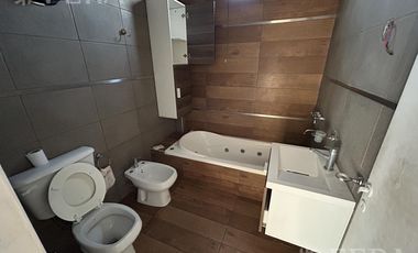 Venta Galpón sobre lote de 200mts en Wilde, IDEAL INVERSOR