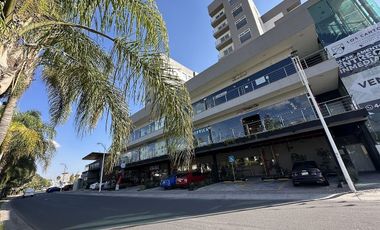 Local comercial nivel 1 El Refugio /Oficina