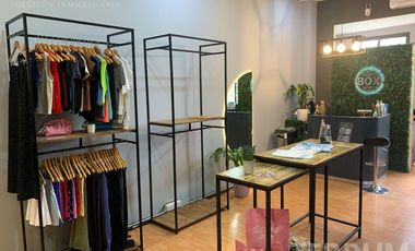 Local en alquiler : Canning :: Plaza Canning