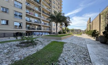 Venta de Departamento 4 ambientes con cochera y baulera en Quilmes Centro