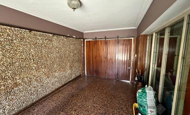 Excelente Inmueble a mts de la Avda - Vta Directa - Apto Credito!!!