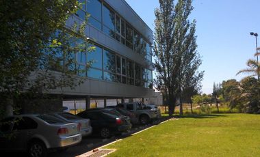 Oficina en venta a metros de Unicenter