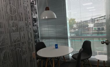 Oficina en venta a metros de Unicenter