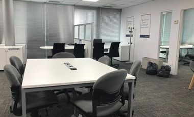 Oficina en venta a metros de Unicenter