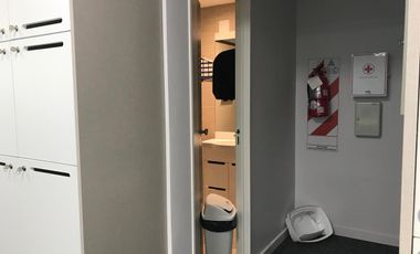 Oficina en venta a metros de Unicenter