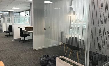 Oficina en venta a metros de Unicenter