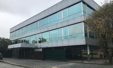 Oficina en venta a metros de Unicenter