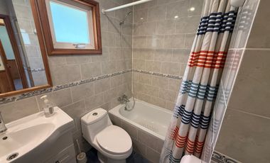 Casa en venta c/ estacionamiento en Molco