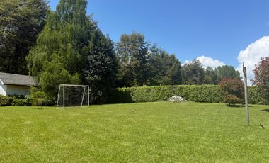 Casa en venta c/ estacionamiento en Molco