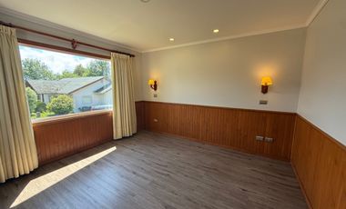 Casa en venta c/ estacionamiento en Molco