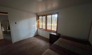 Casa en venta c/ estacionamiento en Santa Juana