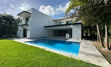 Casa en venta en Yucatán Country Club, Mérida, Yucatán