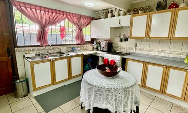 ARRIENDA ESPACIOSA CASA CERCANA A AVENIDA ALEMANIA