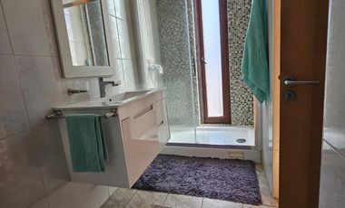 ESPECTALUCAR CASA  SOLIDA DE 4 NIVELES, LA RESERVA, CHICUREO