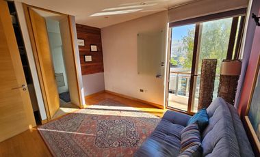 ESPECTALUCAR CASA  SOLIDA DE 4 NIVELES, LA RESERVA, CHICUREO