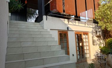 ESPECTALUCAR CASA  SOLIDA DE 4 NIVELES, LA RESERVA, CHICUREO