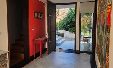 ESPECTALUCAR CASA  SOLIDA DE 4 NIVELES, LA RESERVA, CHICUREO