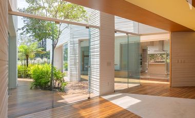 Residencia en venta frente al campo de golf las lomas COTO PEÑAS 56