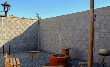 CABAÑA EN PICA SECTOR LA BANDA CON ENERGÍA SOLAR