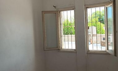 Ph de cinco ambientes en Remedios de escalda