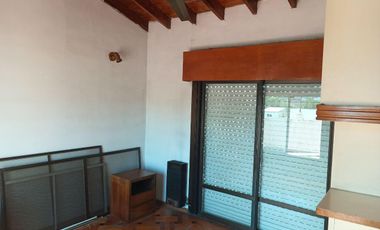 Ph de cinco ambientes en Remedios de escalda