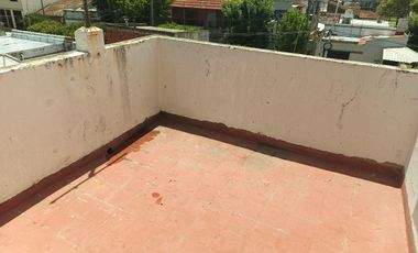 Ph de cinco ambientes en Remedios de escalda