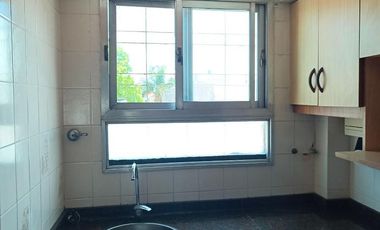 Ph de cinco ambientes en Remedios de escalda