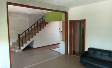 Ph de cinco ambientes en Remedios de escalda