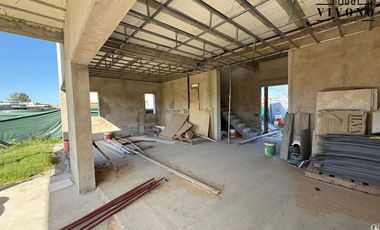 Casa en obra en venta