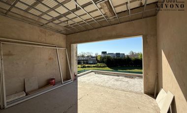 Casa en obra en venta