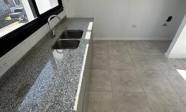 Departamento de 1 dormitorio con cochera a estrenar