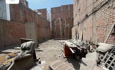VENTA TERRENO URB ALPAMAYO ATE