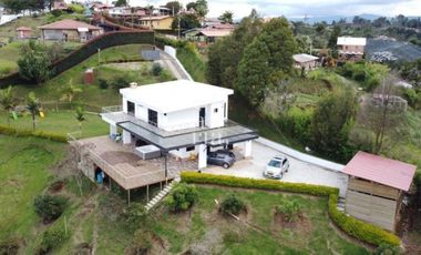 Finca en Venta Ubicado en Rionegro Codigo 2147