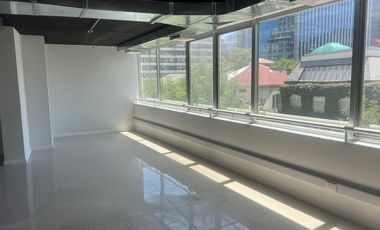 Planta Libre de 165 m2, donde diseñas tu Negocio!!!!! Amplio