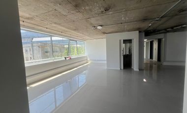 Planta Libre de 165 m2, donde diseñas tu Negocio!!!!! Amplio