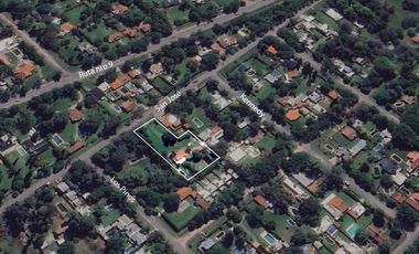 San Jose 3181, 3 casas sobre 2800m2