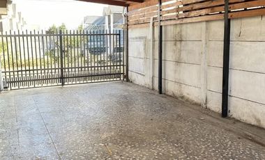 Casa en Arriendo en Avenida Ecuador