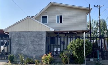 Casa en Arriendo en Avenida Ecuador