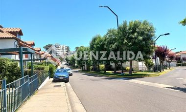 Casa en Arriendo en Laura Barros Condominio Alto Mar